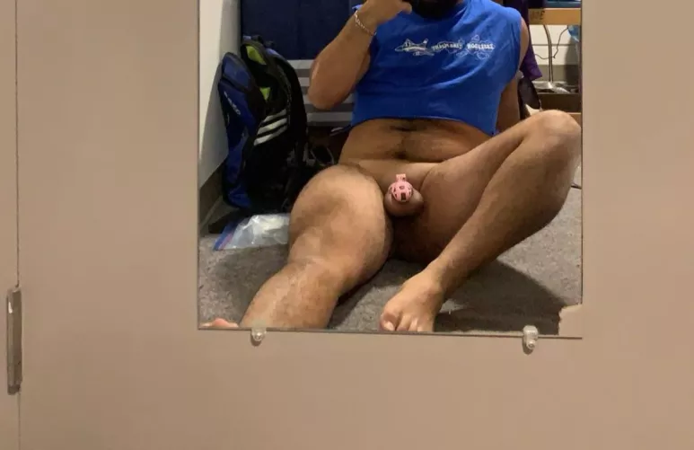 On the floor in Chasity. Where I should be☺️
