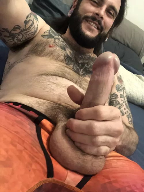 Ready and waiting 😏😏