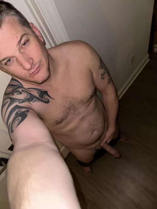 See how long I can go without cumming 🤔