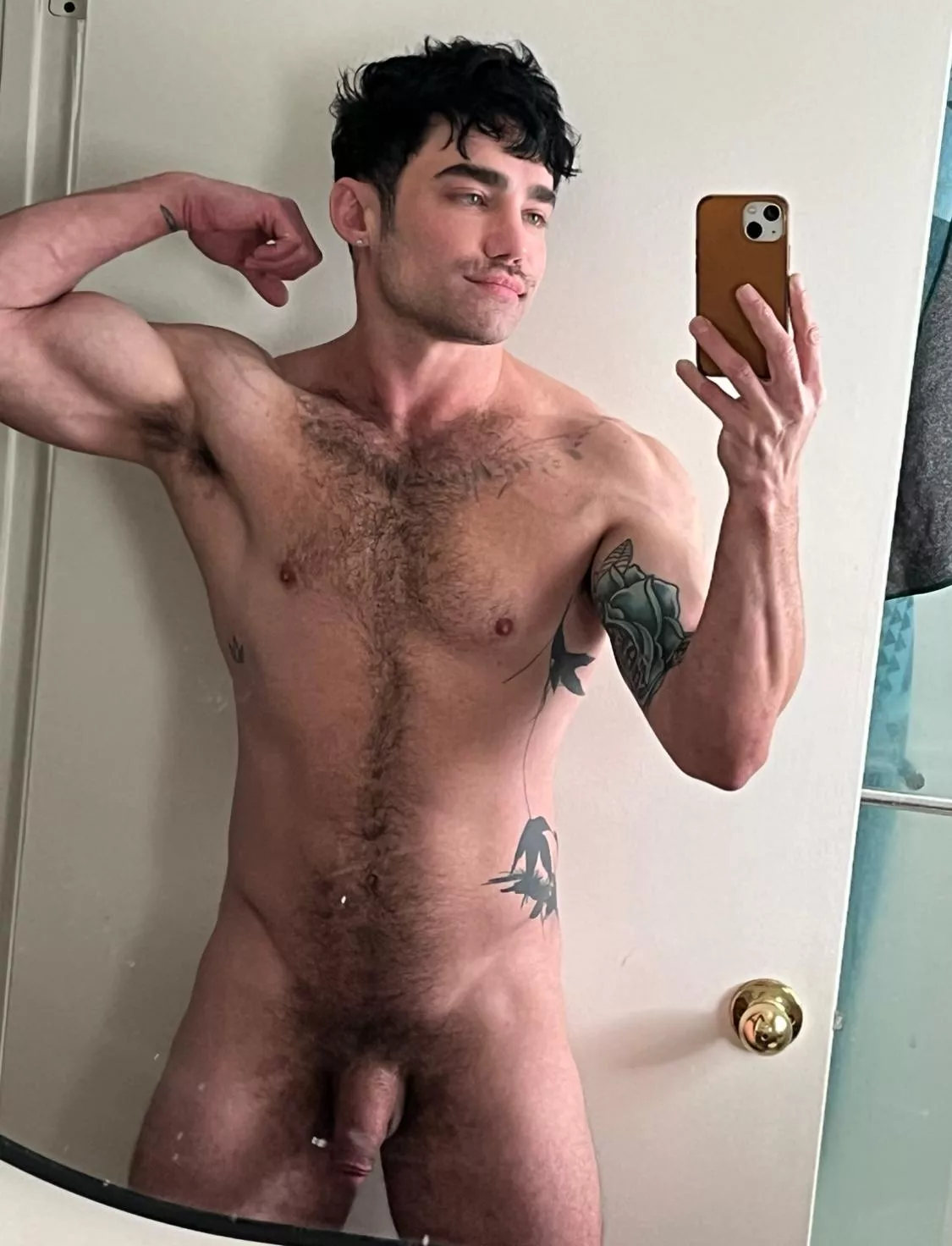 starting off the weekend with a naked selfie