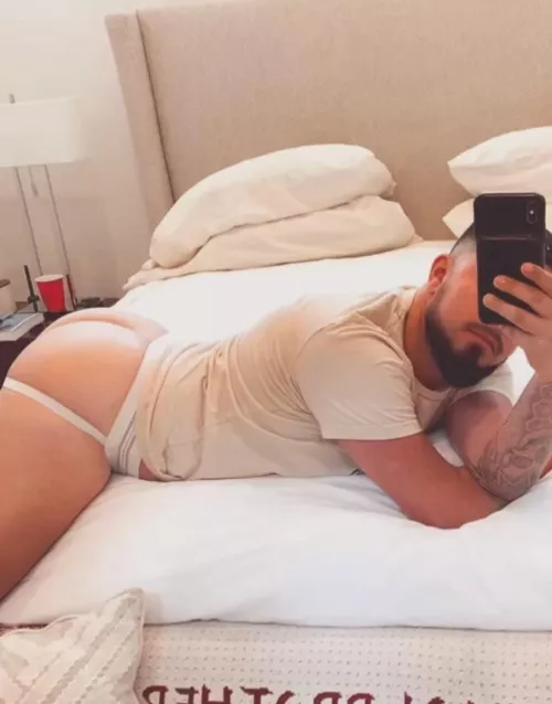 where the ass men at? 😈