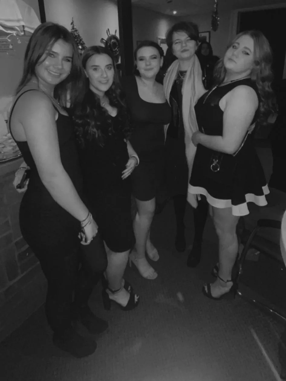 Which party girl would u pick [5]