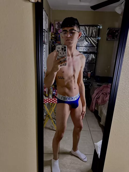 Who’s going to help me 😩🤤 (19)