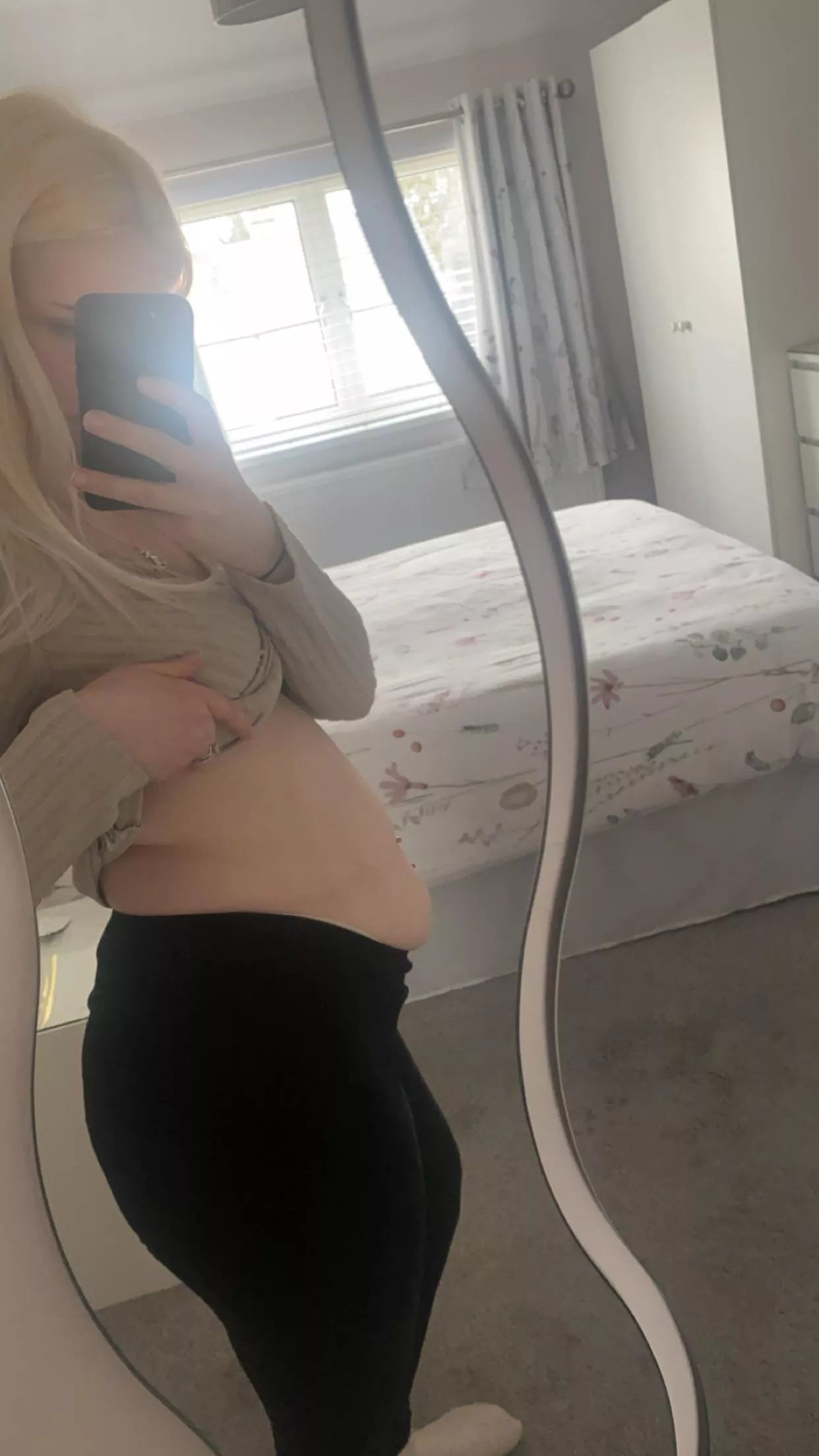 Who’s gonna stuff me 🥵