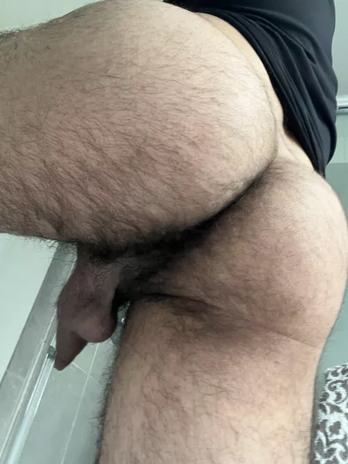 Would be so kind and eat me ? 🍑👅