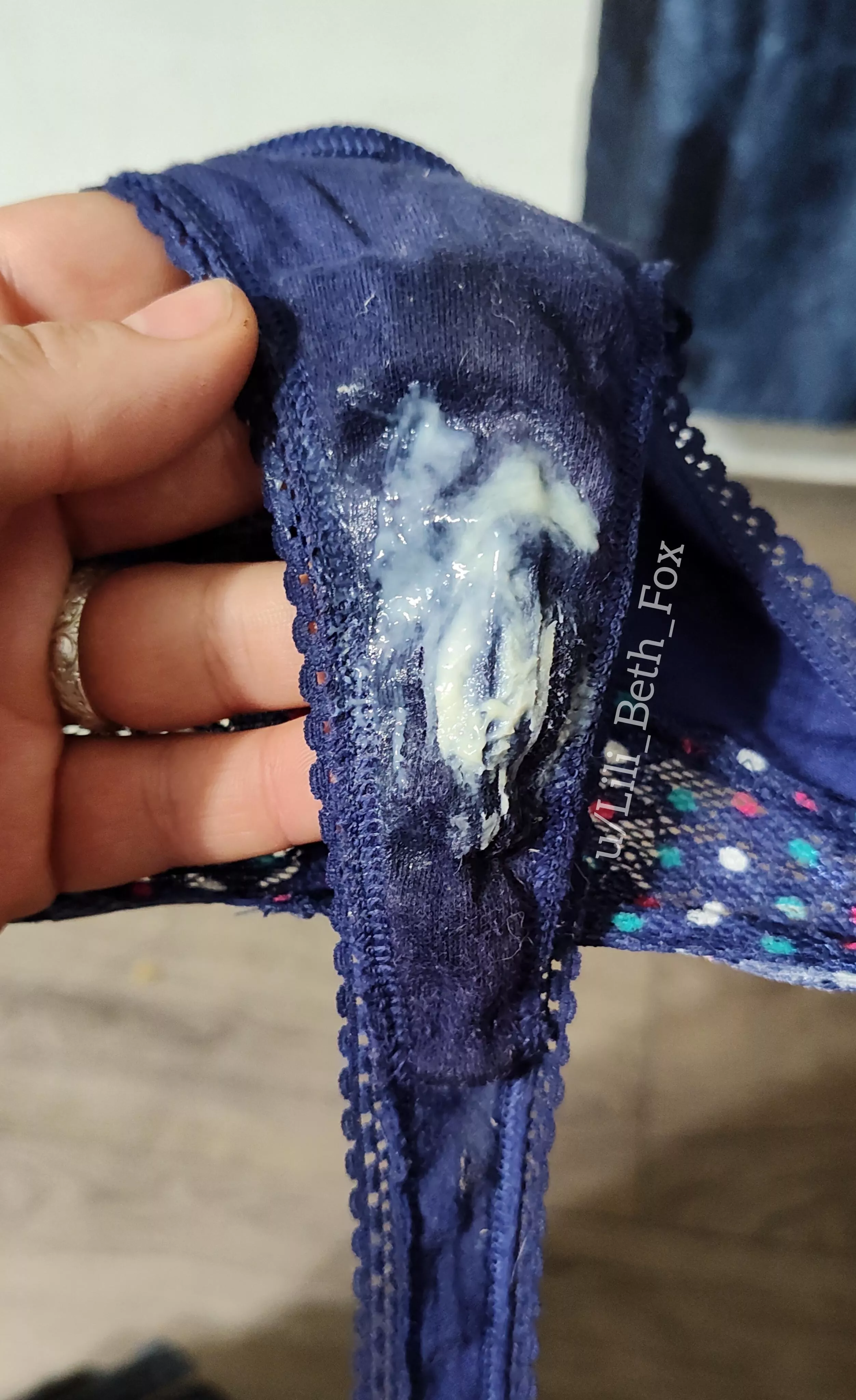 You like it wet AND sticky, right?