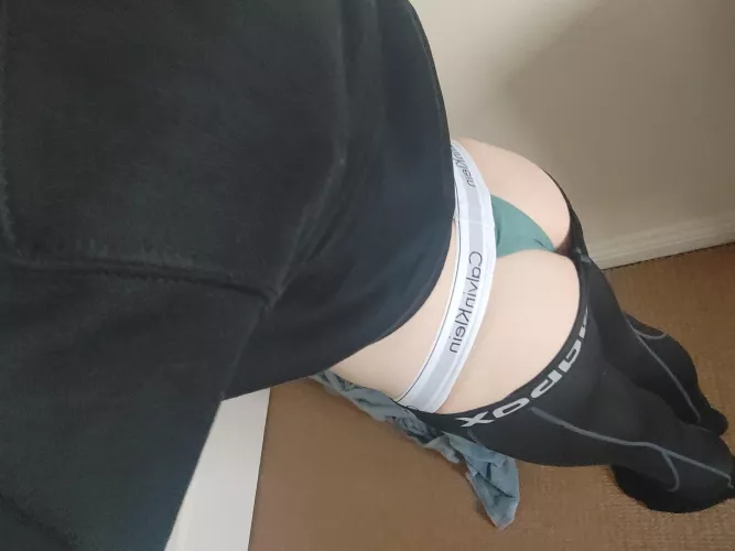 You see me in the gym changing like this... What do you do?? 😈 X