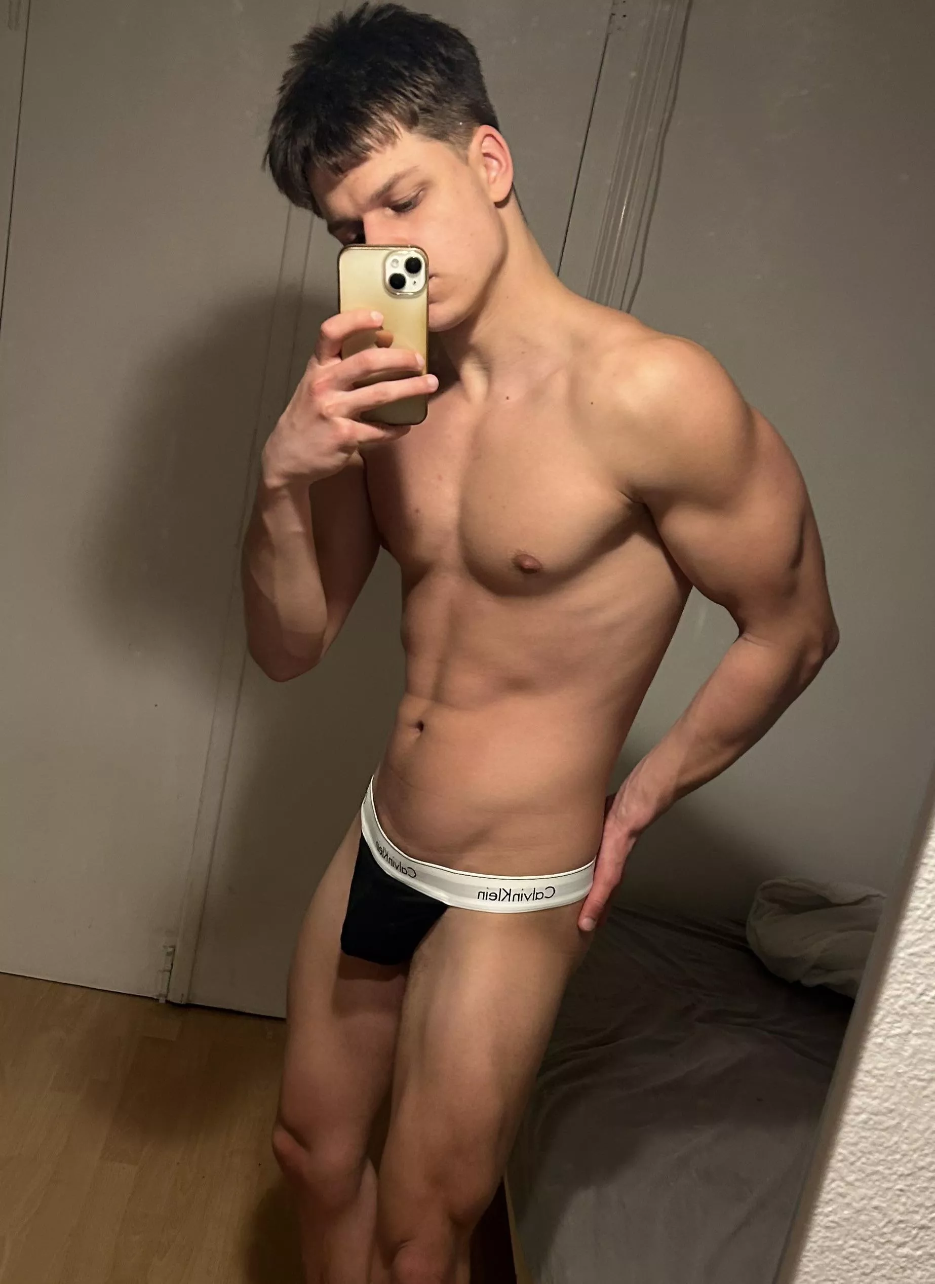 (19)Do you like my jockstrap?