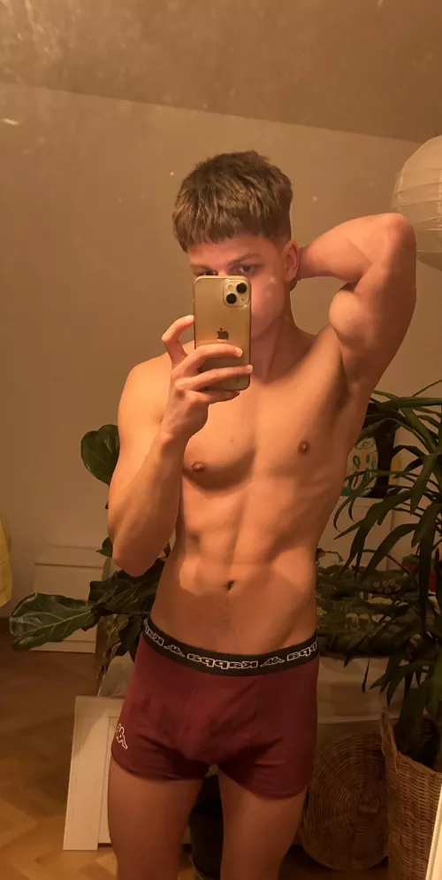 (19)Do you like my wet undies?