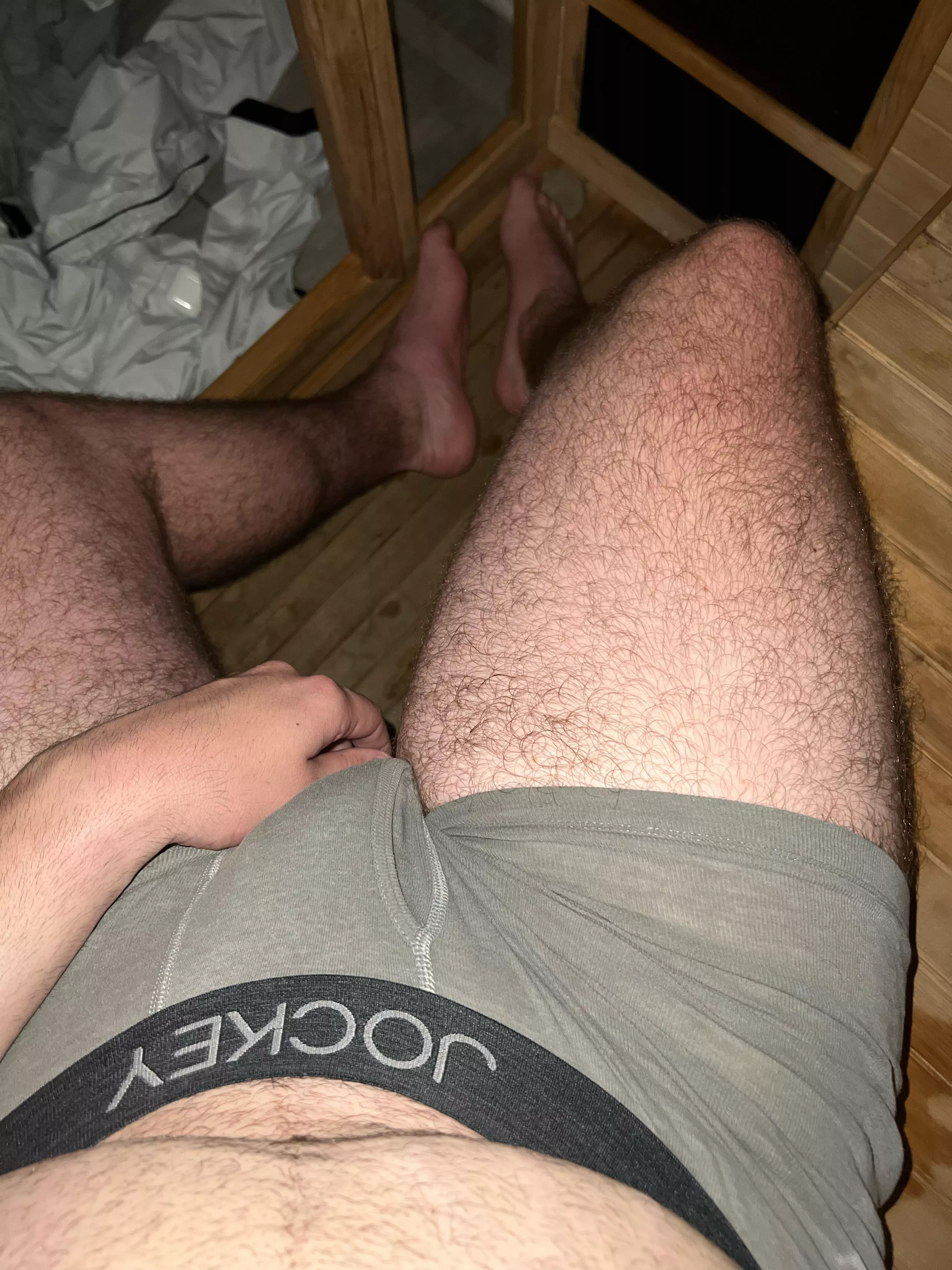 21 str8 frat bro, leaving the sauna at the gym and heading to shower | 21+ add me : cthomp.0826