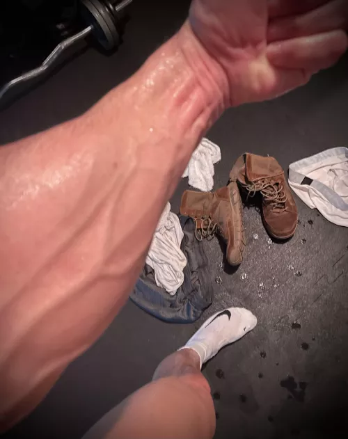 (27) Bro Super Sweaty Workout