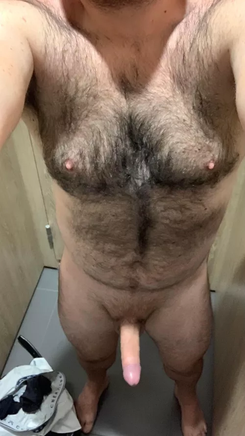 [33] stripped down at work like an obedient pup