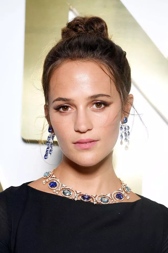 Alicia Vikander