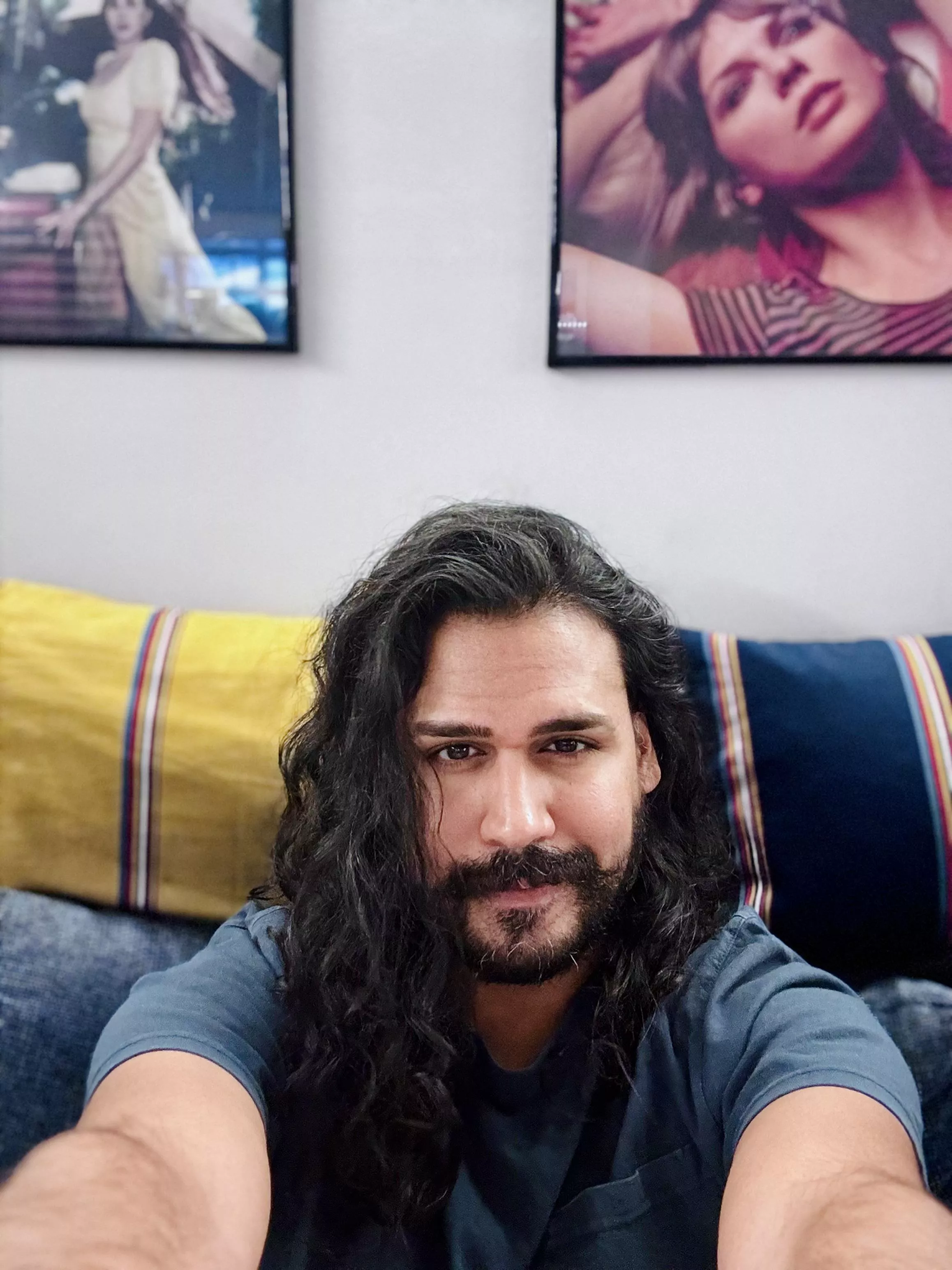 Any gaymers like long hair? ππ½βΊοΈ Any gaymers like long hair? ππ½βΊοΈ