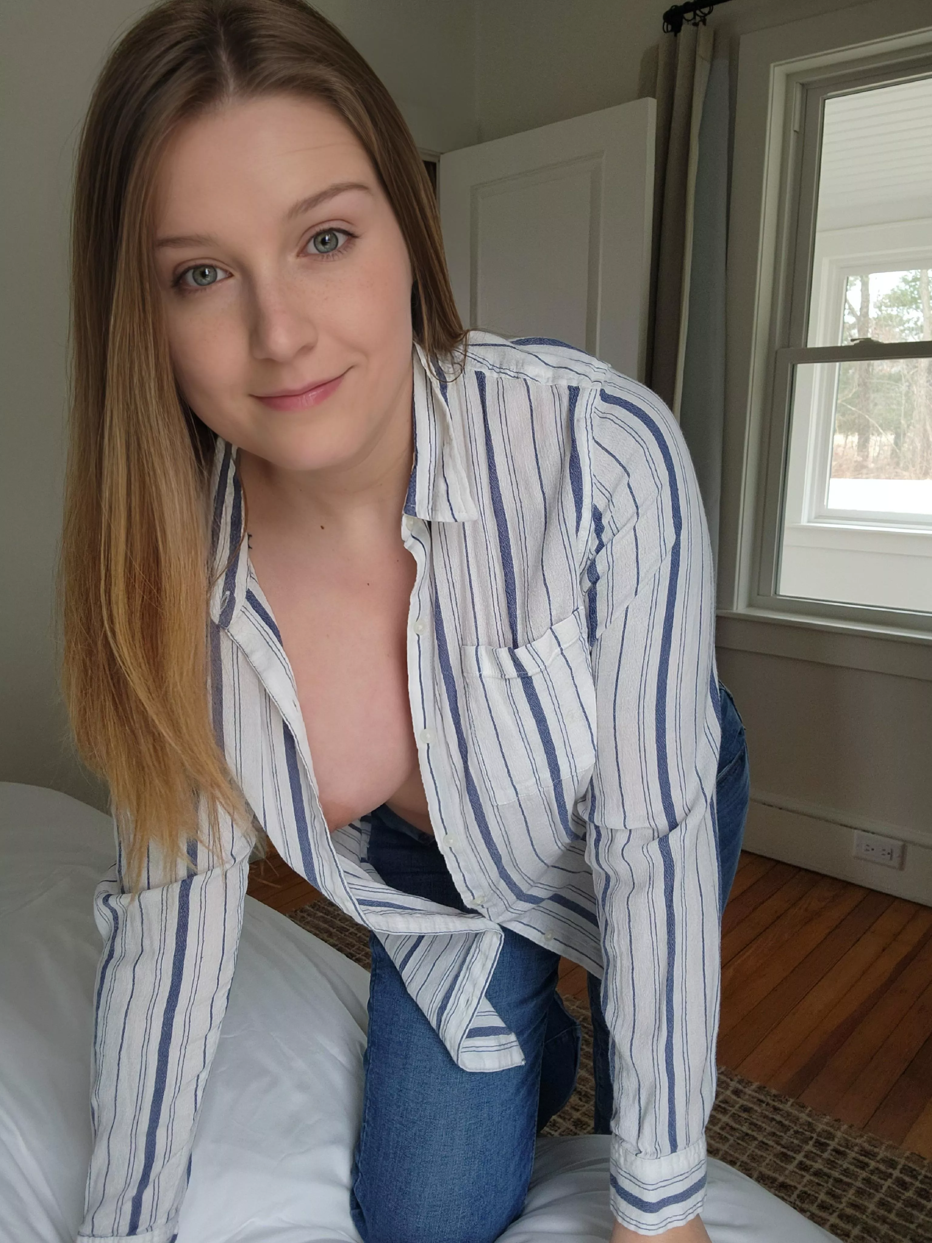 Bent over to give you a peek 