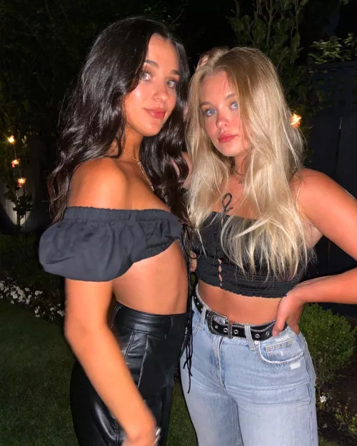 Blonde or brunette 20 year old? [2]