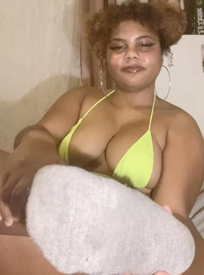 Do you know how lucky you are to be looking at my socks?