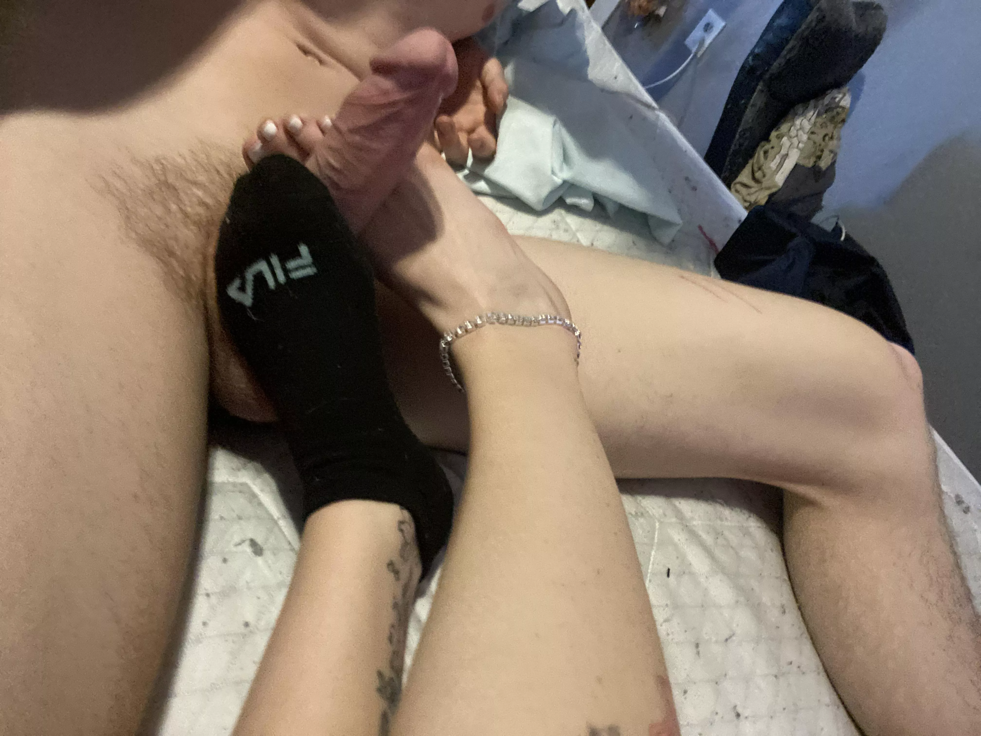 Do you prefer socked or undocked feet