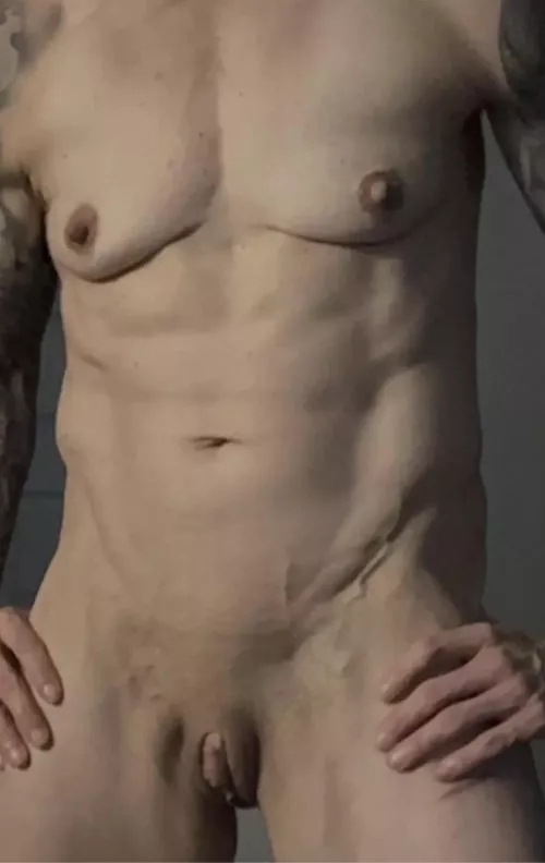 Fit and a lil swollen I hope you like to play like I do 