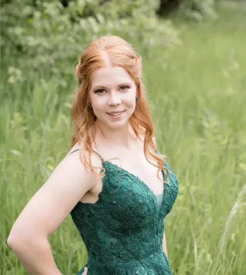 Ginger Ready for Prom