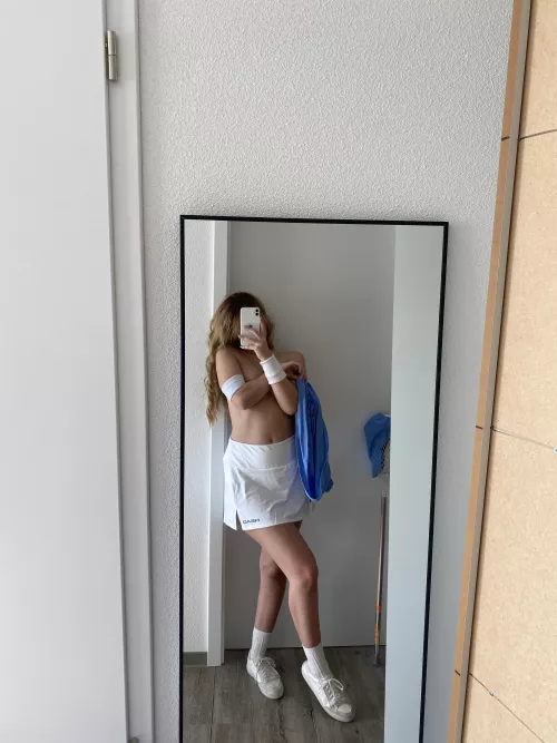 How do I get d pics from older men (2006)