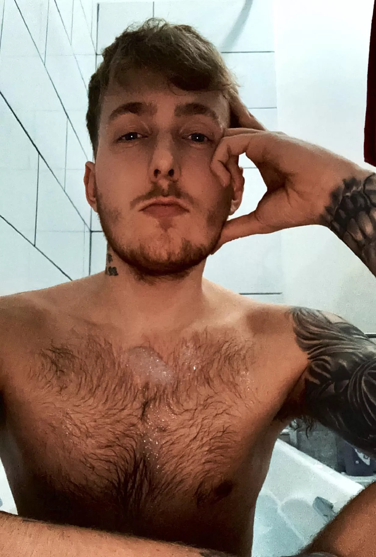 I need help reaching my back would you mind?