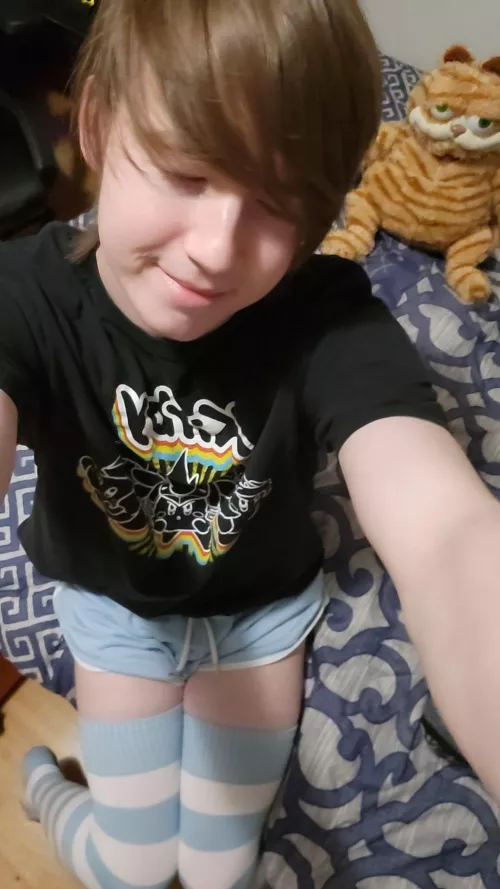 I want longer hair :(