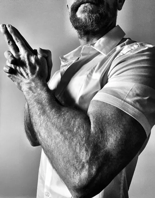 In case they are still looking for the new Bond 😏