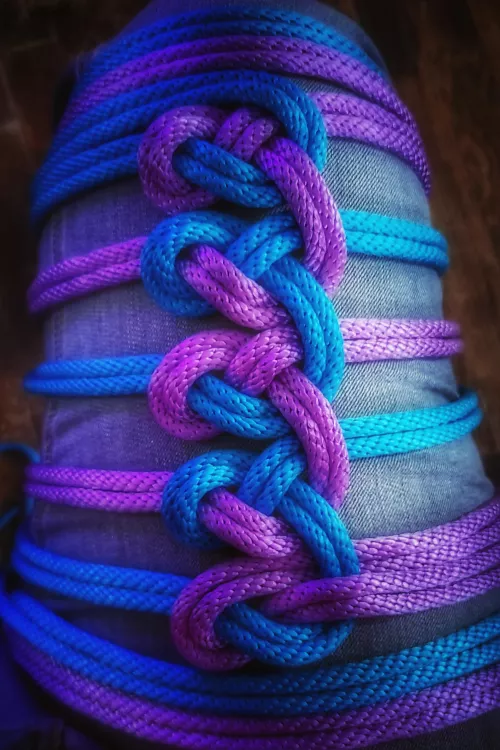 Just a pretty little rope design I thought y'all might enjoy