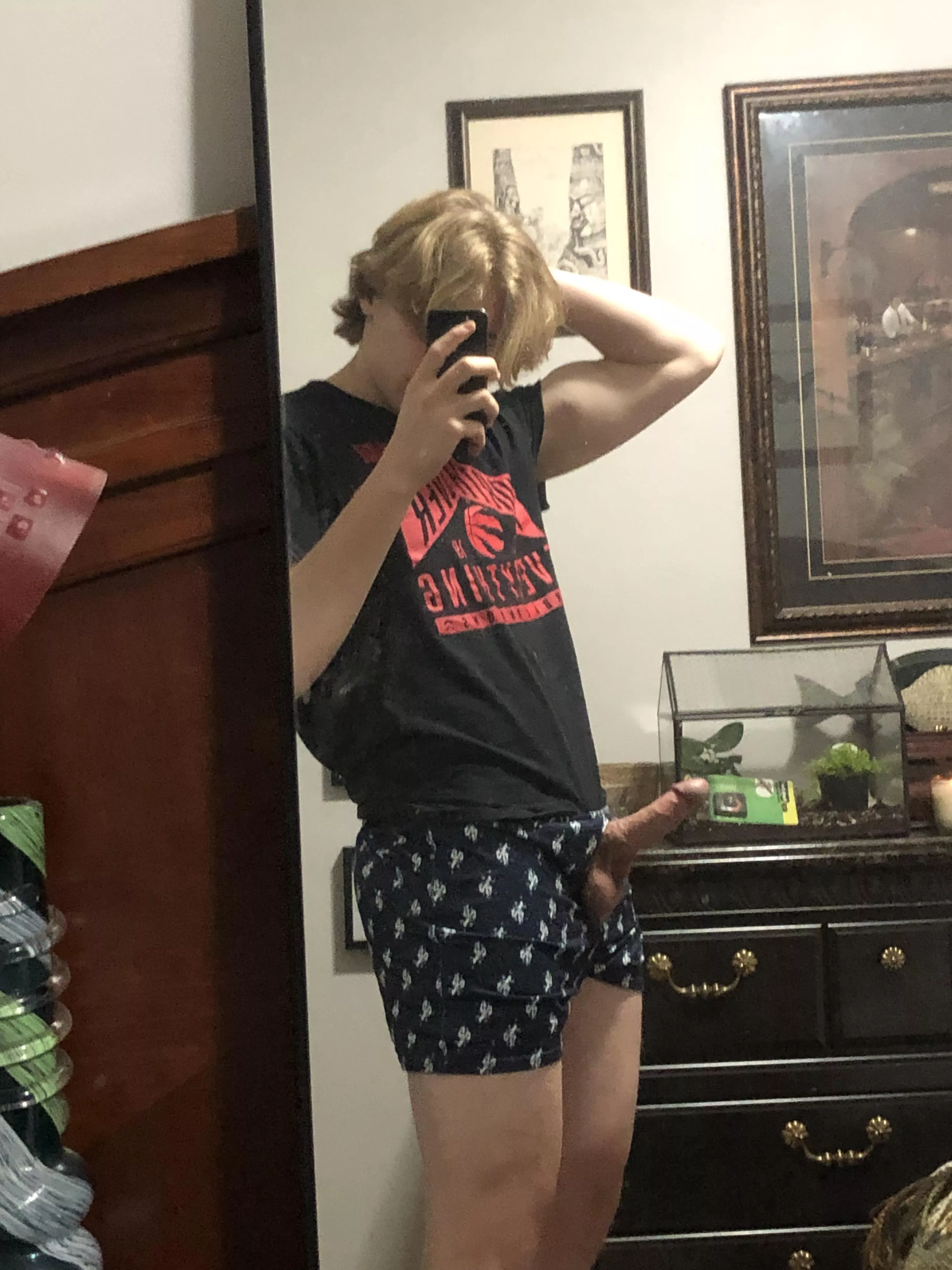 My friends all said I’m big, what do you think?