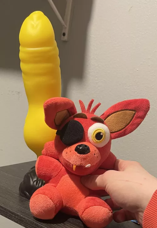 My large Austin finally arrived (i love yellow)