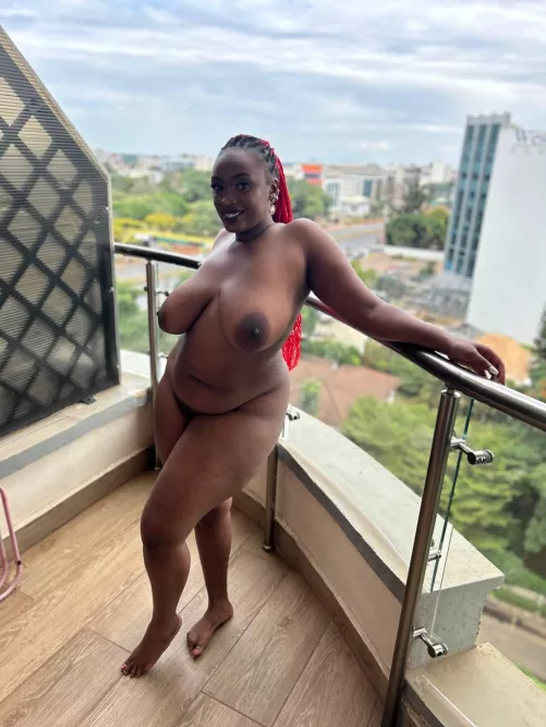 Need u to breed this milf next door