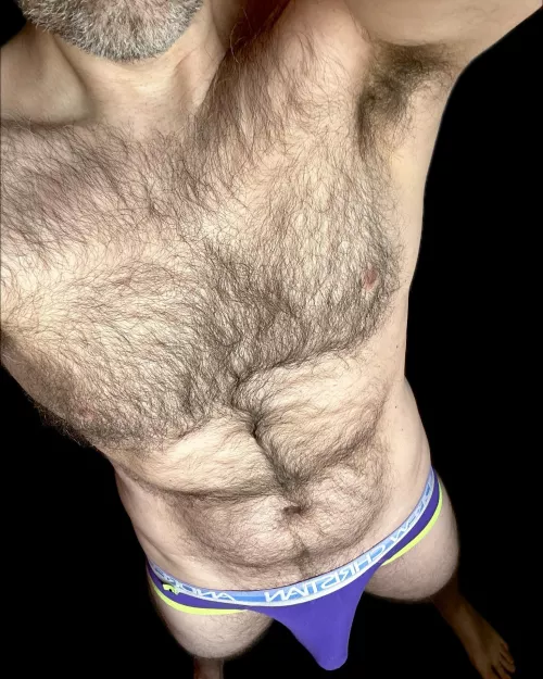 Spending another lazy weekend in my pants, eating pizza, watching films, and fucking butts...