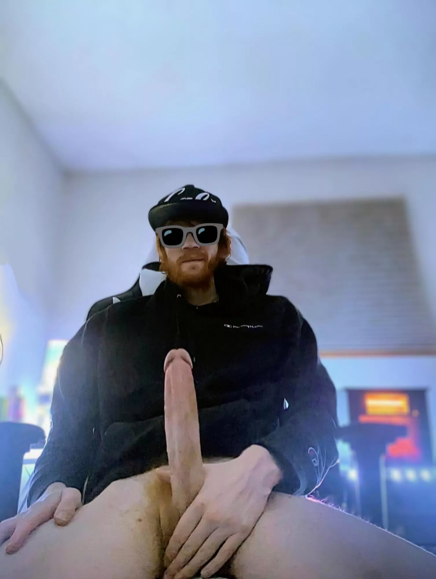 Suck it while I stream on twitch