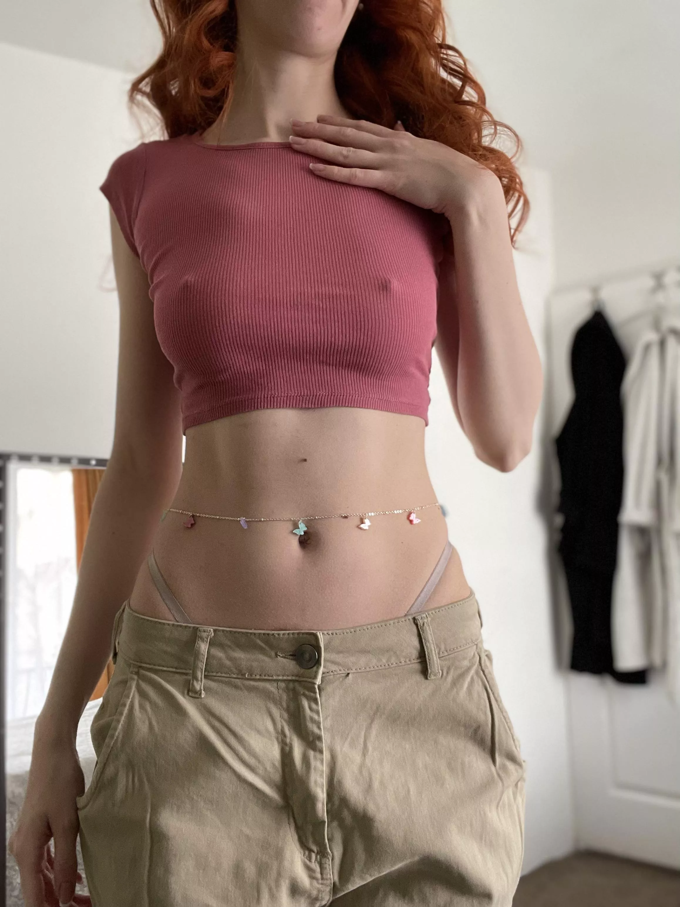 The only correct way to wear a croptop