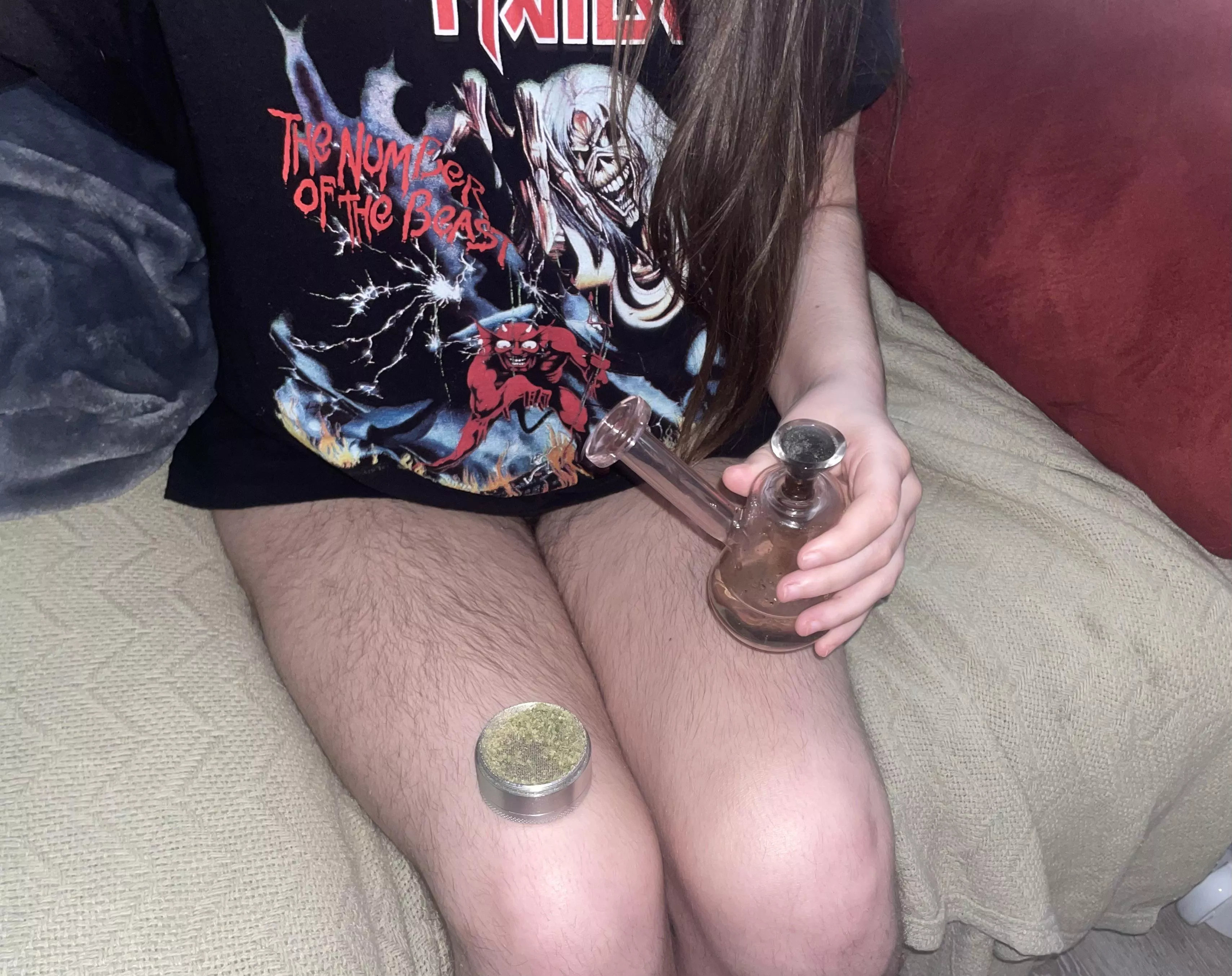 ur new hot and hairy gf wants you to pack her bowls for her 