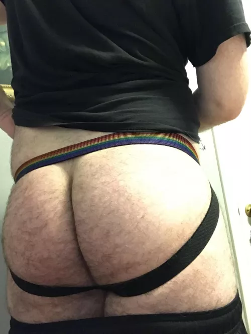 when in doubt work out in a jock strap ;)