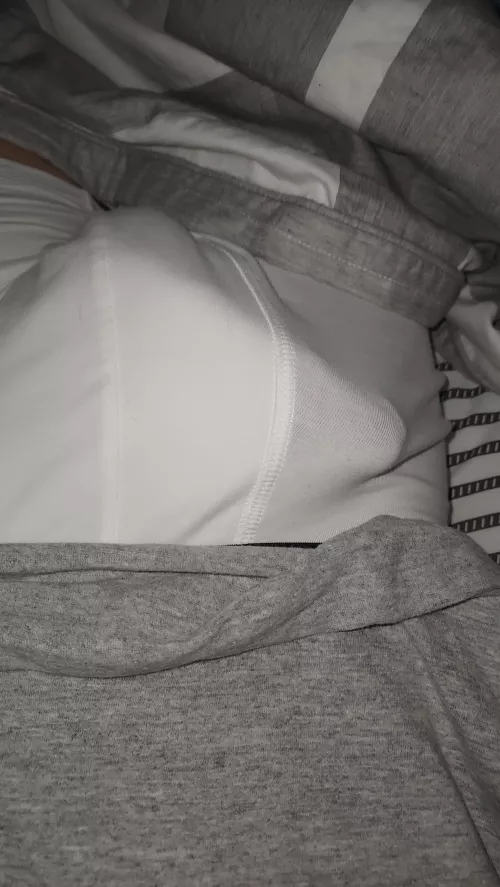 Who wants to see what underneath 