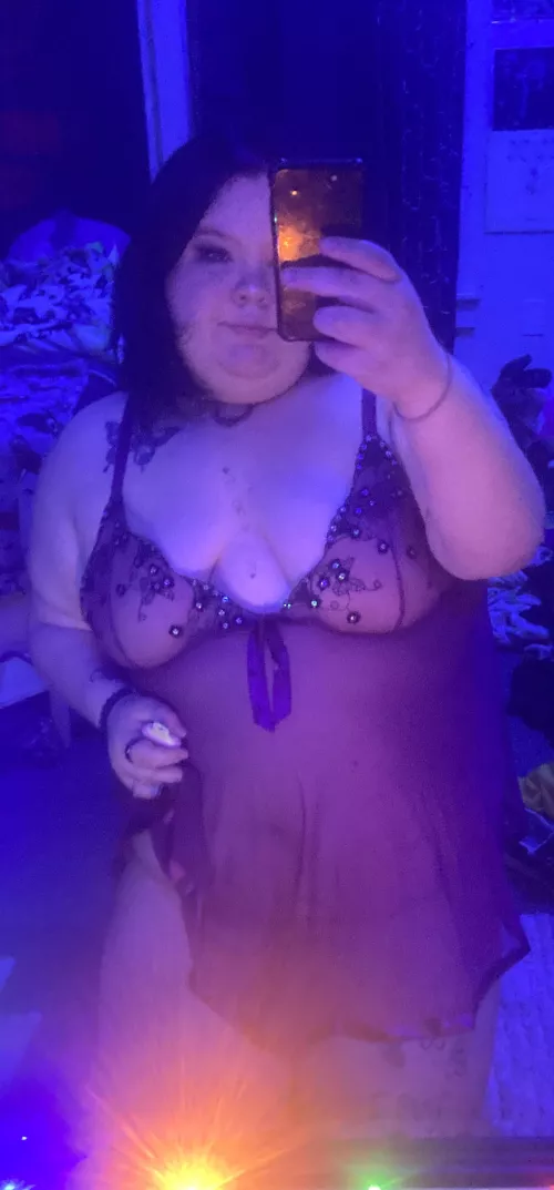 20, 5’4, and ready to be used 😈