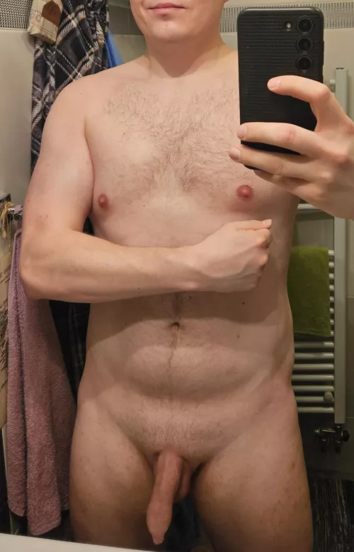 (27M) Feels so good after body hair trim and workout ☺️