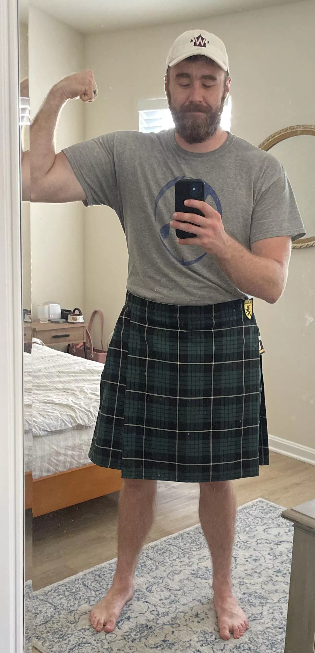 30yo bi guy who’s incredibly jet lagged. Give me compliments plz. 30yo bi guy who’s incredibly jet lagged. Give me compliments plz.