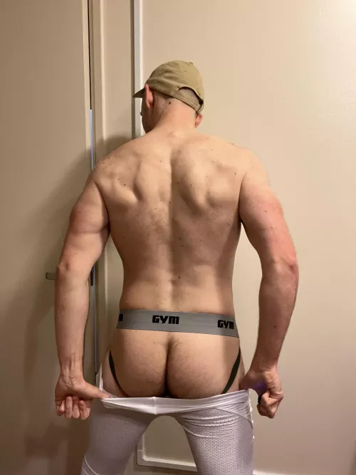 36 m self image, wishing I was hairier 