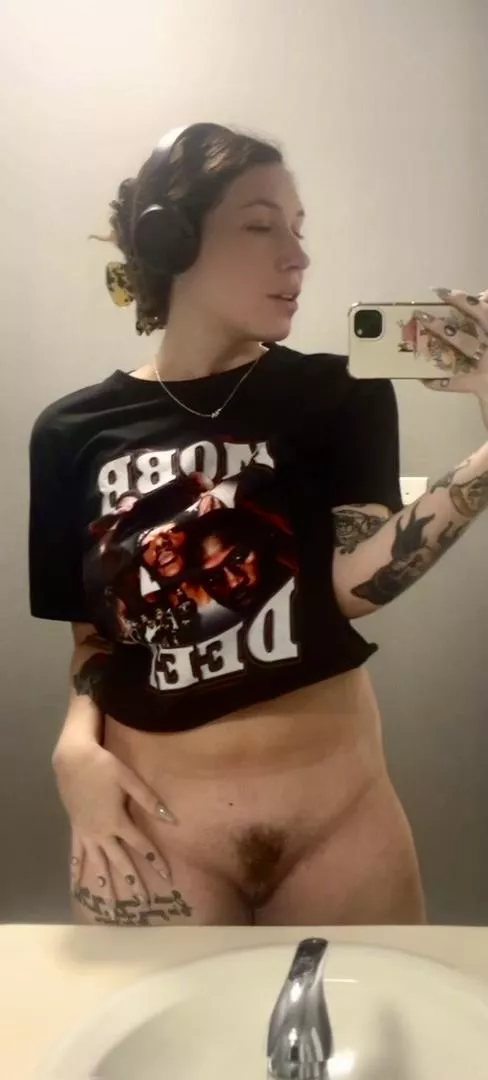 any idea what i could be listening to?