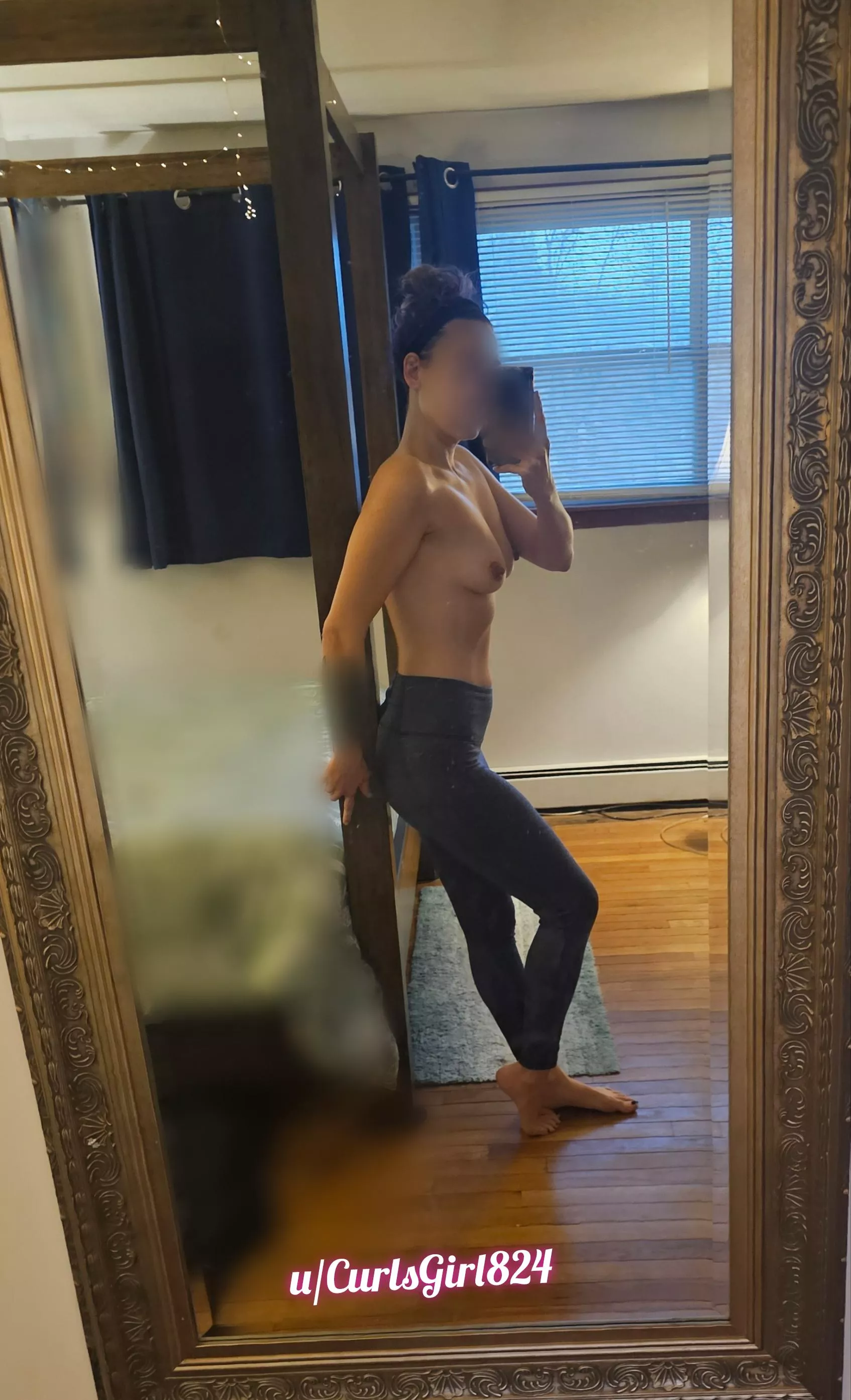 Anyone free to coach me in the gym? I think we should start of[f] with some stretches.