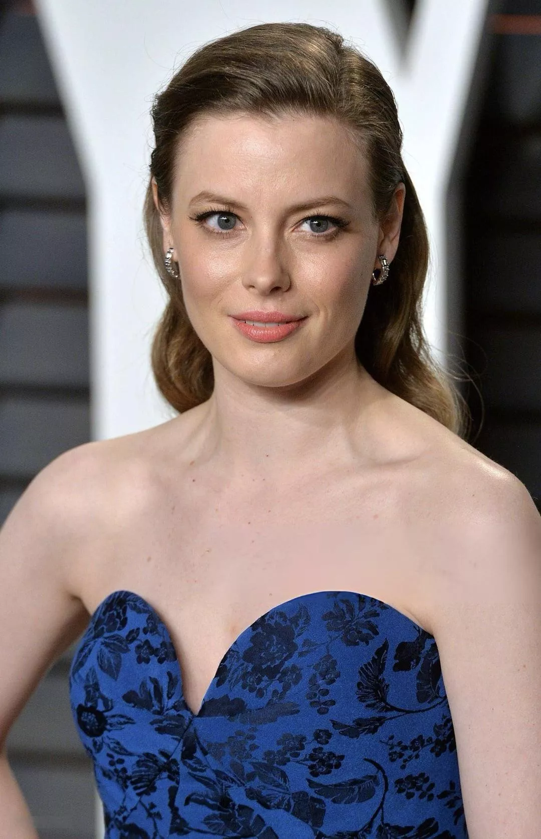 Anyone wanna cum for Gillian Jacobs with me?