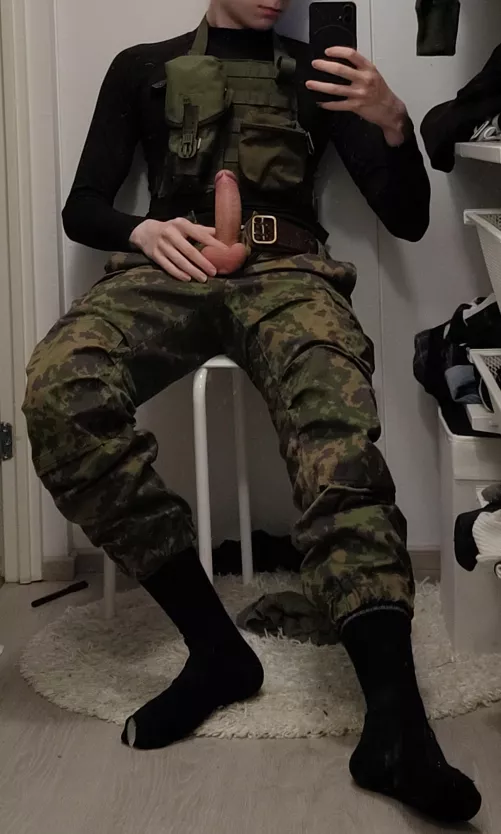 Army twink at your service😈😜