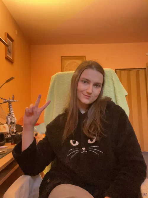 Being bad at makeup-nya :3