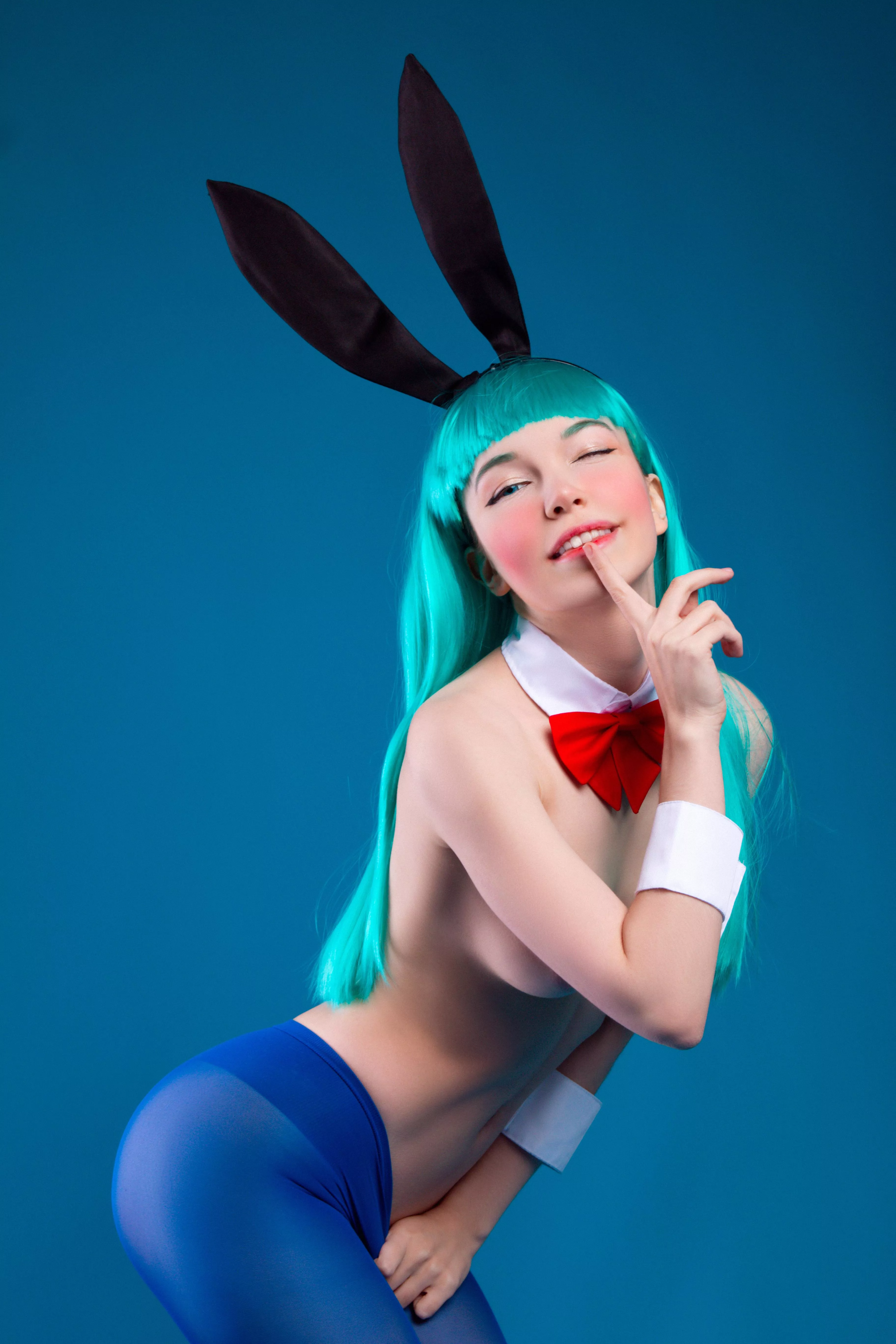 Bunny Bulma cosplay by Murrning_Glow