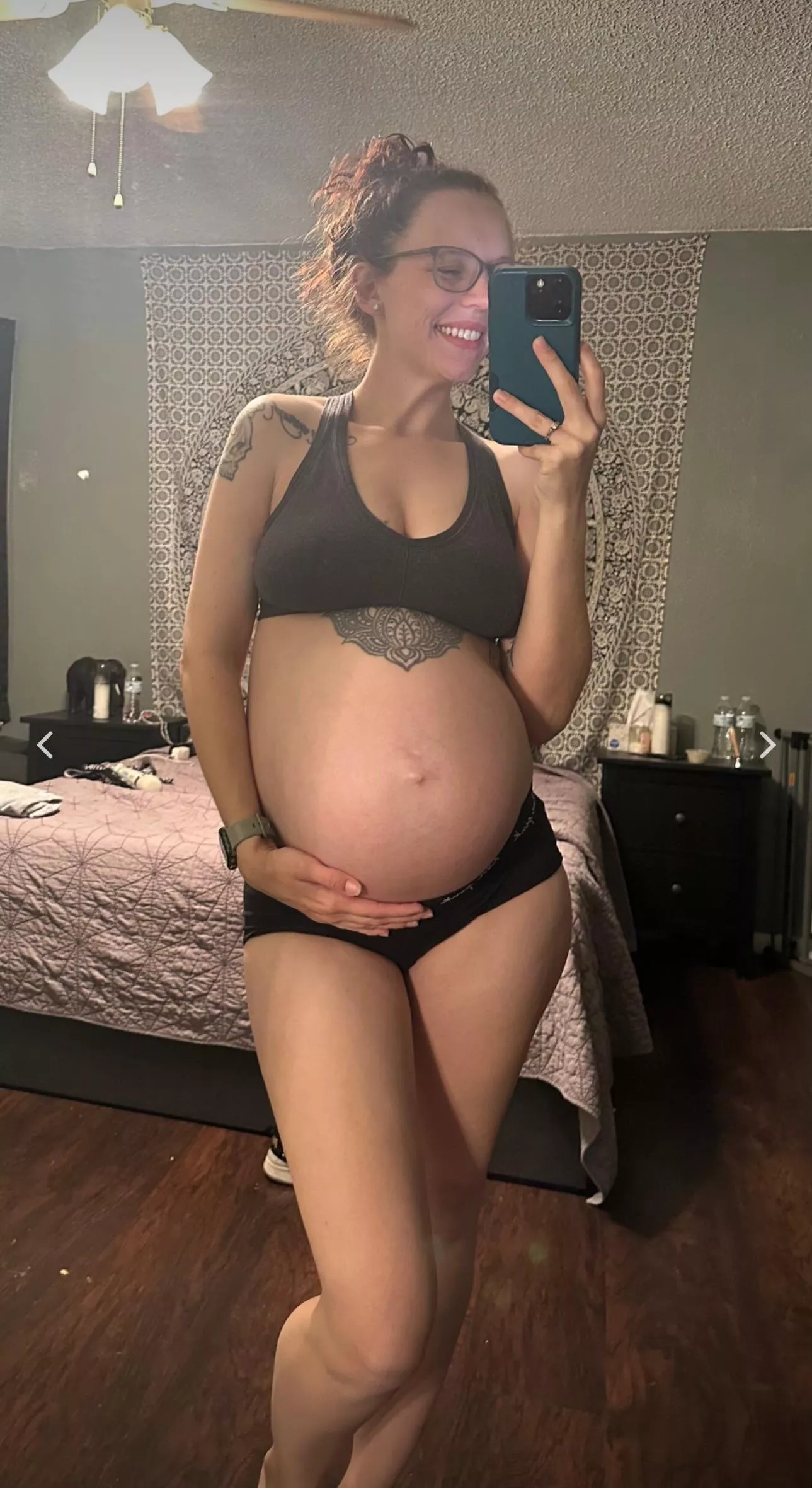 Even messy and pregnant do I still look okay