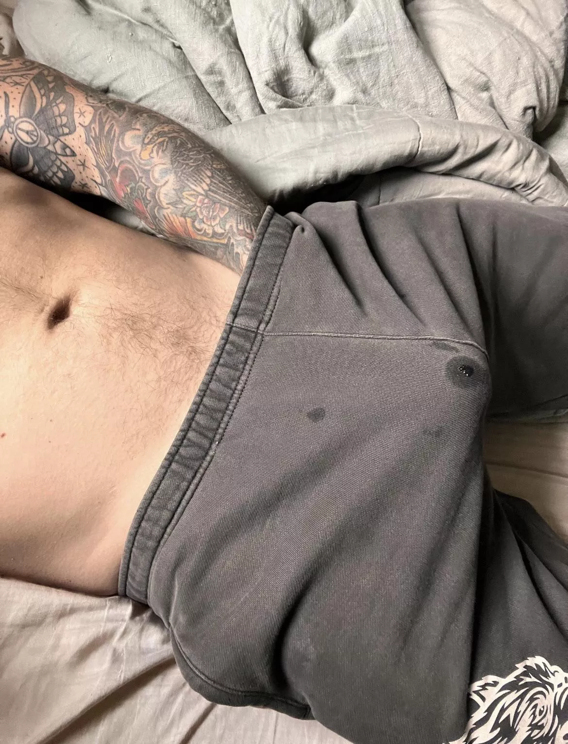 Feed back from the secret wives and hot moms.. you like a bulge with a drip 😈